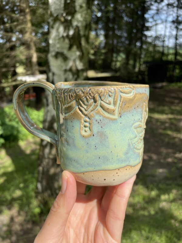 getöpferte tasse, türkis, keramik, handgemacht, regional, nachhaltig