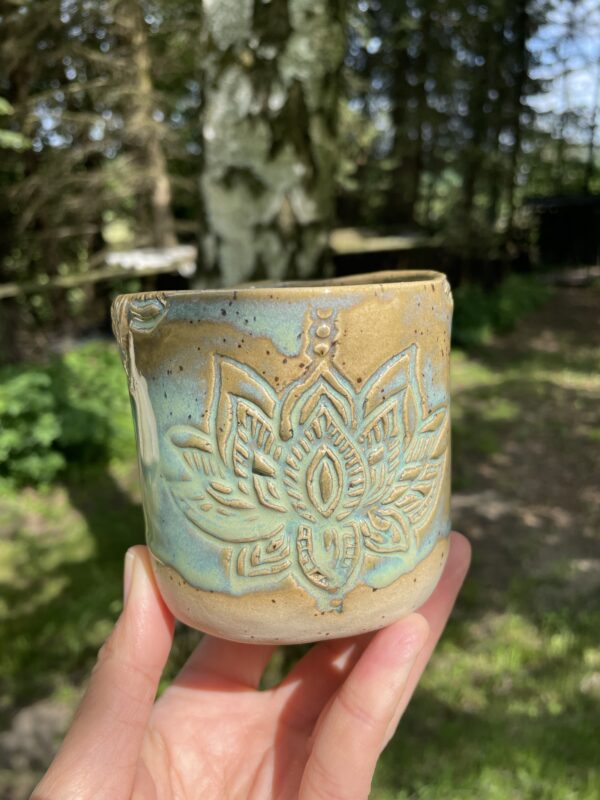 keramik-tasse-blau-handgemacht keramik-tasse-blau-handgemacht getöpferte tasse, türkis, keramik, handgemacht, regional, nachhaltig