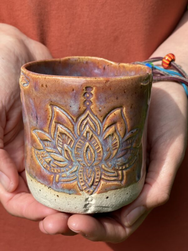 Keramik Tasse pink handgemacht getöpfert