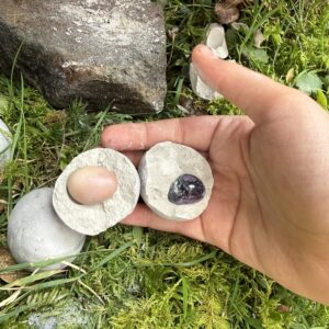 Wunderfunkel, magische Geschenkidee, nachhaltiges Mitbringsel, funkelnder Edelstein, Naturmaterial, Bio-Glitzer, Überraschung, Spielspaß, Kinder Geschenk, nachhaltiges Geschenk, Zauberkugel, Kreativität, Sinnlichkeit