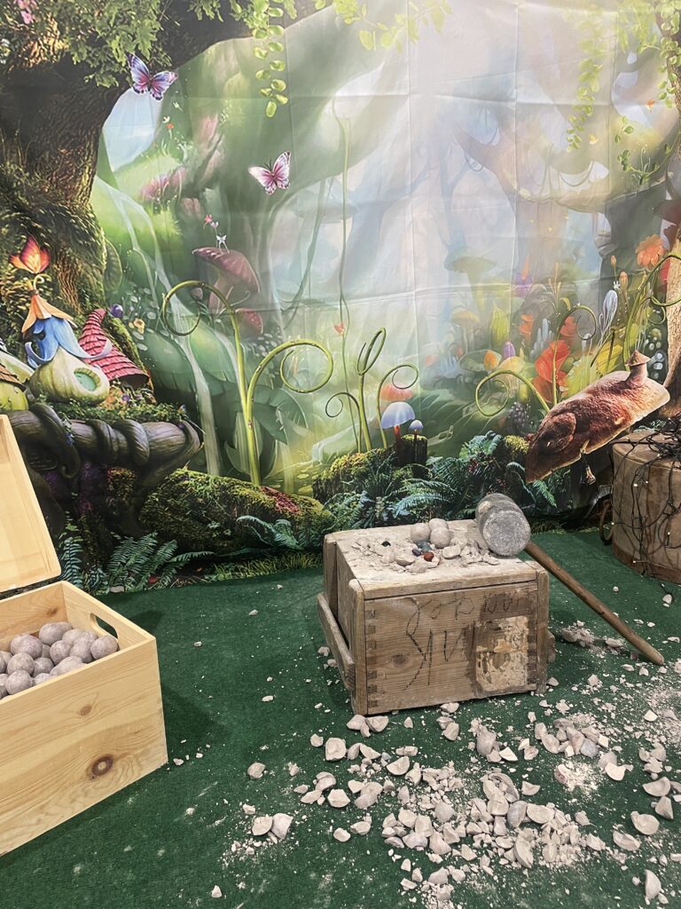 Wunderfunkel, magische Geschenkidee, nachhaltiges Mitbringsel, funkelnder Edelstein, Naturmaterial, Bio-Glitzer, Überraschung, Spielspaß, Kinder Geschenk, nachhaltiges Geschenk, Zauberkugel, Kreativität, Sinnlichkeit