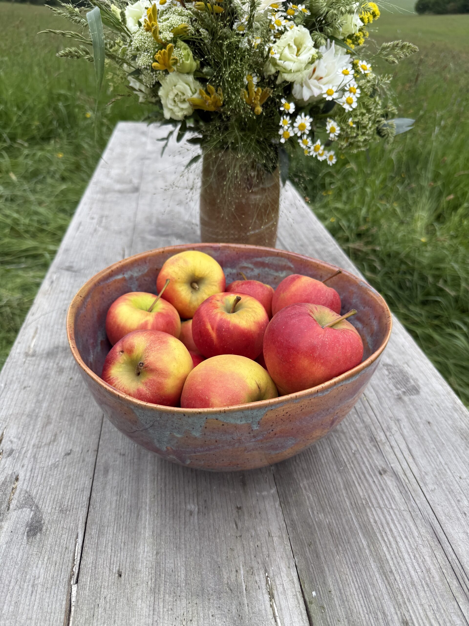 Große Obstschale Keramik pink Salatschüssel